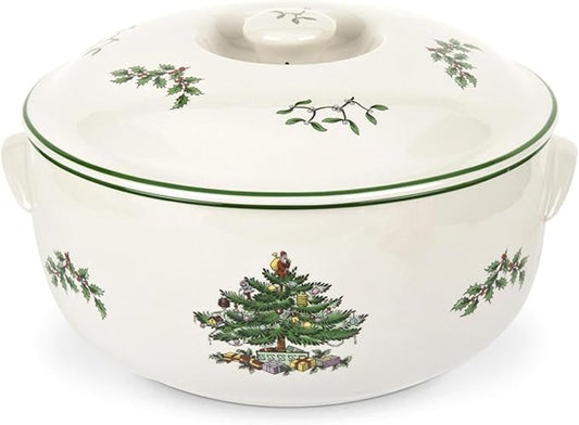 Spode Christmas Tree Round Covered Deep Casserole Dish (8.75" x 5") - Festive Holiday Serveware & Vintage Christmas Table Centerpiece - Fine Earthenware Classic Holiday Bakeware