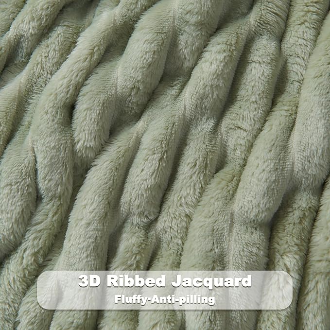 NEWCOSPLAY Super Soft Queen Blanket Sage Green Premium Silky Flannel Fleece 3D Ribbed Jacquard Lightweight Bed Blanket All Season Use (Sage Green Ribbed, Queen(90"x90"))