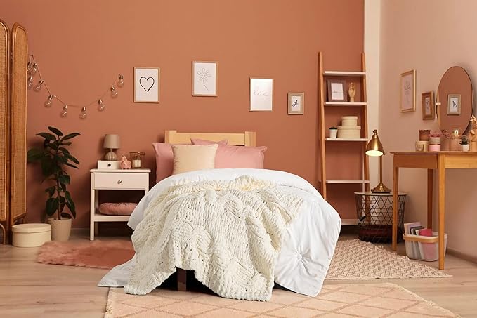 Chunky Knit Blanket Throw - 100% Hand Knitted Chunky Soft Throw Blanket for Couch, Thick and Warm Blanket for Winter, White, 40x50 Inches