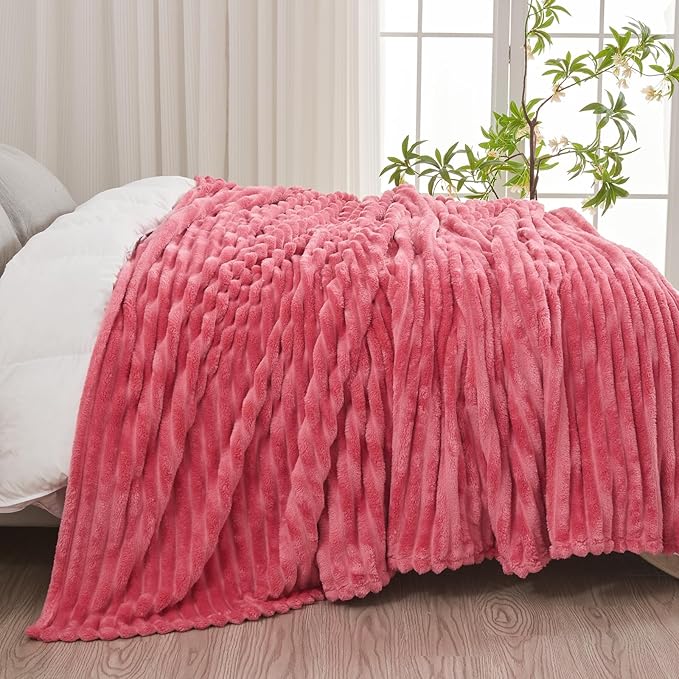 NEWCOSPLAY Super Soft King Blanket Coral Pink Premium Silky Flannel Fleece 3D Ribbed Jacquard Lightweight Bed Blanket All Season Use (Coral Pink Ribbed, King(90"x110"))