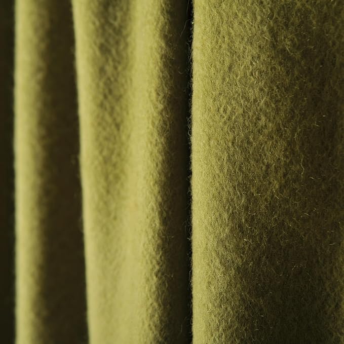 CUDDLE DREAMS Premium Cashmere Throw Blanket with Fringe, Luxuriously Soft (Bamboo Green)