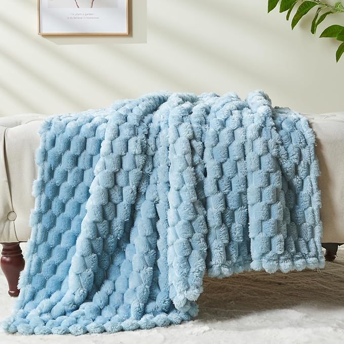 NEWCOSPLAY Super Soft Queen Blanket Blue Premium Silky Flannel Fleece 3D Clouds Stylish Jacquard Lightweight Bed Blanket All Season Use 350GSM (Blue, Queen(90"x90"))