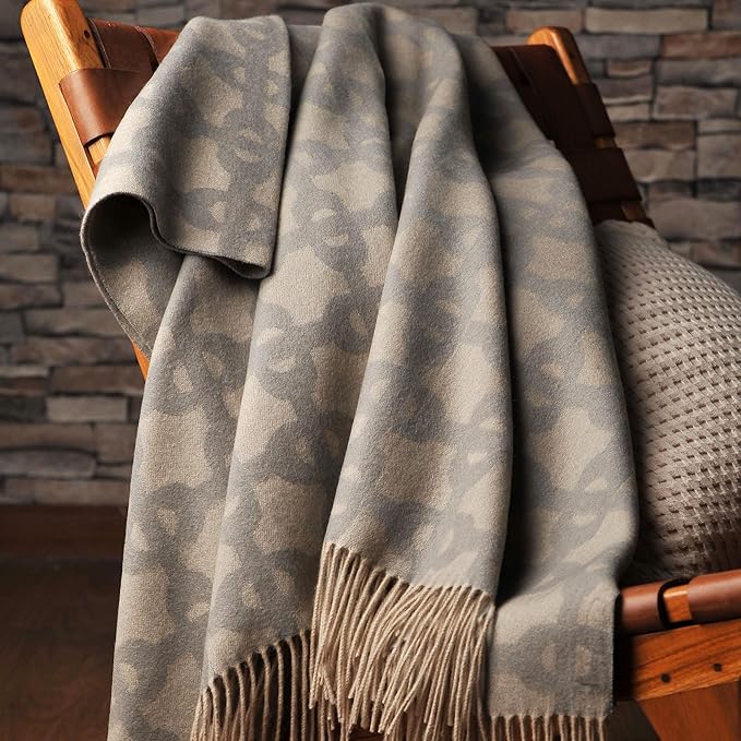 CUDDLE DREAMS Premium Cashmere Throw Blanket with Fringe, Luxuriously Soft (Chain Jacquard)