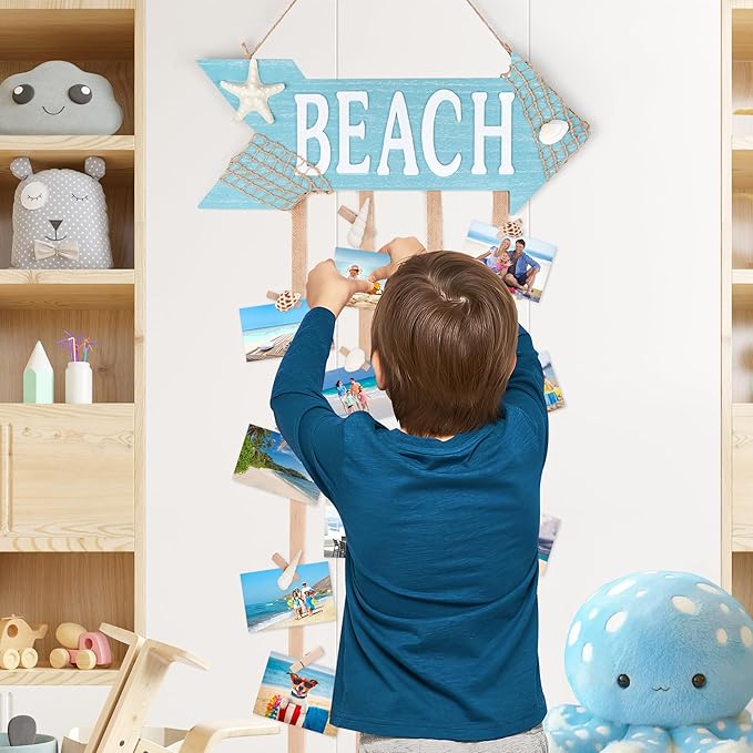 Coastal Style Hanging Photo Display Holder with 30 Clips (10 Shell Clips), Wooden Frames Wall Picture Organizer for Beach Decor, Collage Display, Postcards, Holiday Cards & Home Decoration