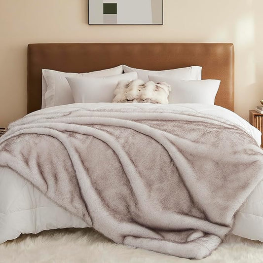 L'AGRATY Faux Fur Throw Blanket: 50''x 60'' Luxury Fluffy Plush Thick Faux Fur Blanket for Bed Couch Sofa - Cozy Soft Fuzzy Blankets for Women Man: Minky Couture Decoration Blanket (White Beige)