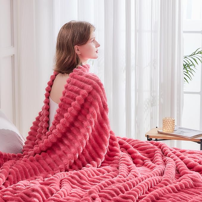 NEWCOSPLAY Super Soft King Blanket Coral Pink Premium Silky Flannel Fleece 3D Ribbed Jacquard Lightweight Bed Blanket All Season Use (Coral Pink Ribbed, King(90"x110"))